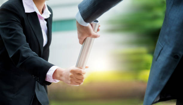 Dinámica: Pasar a la persona: confianza y trabajo en equipo